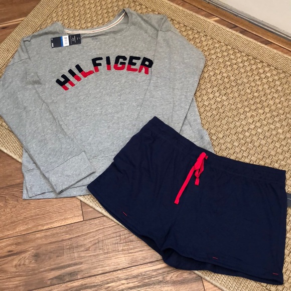 Tommy Hilfiger Tops - NWT Tommy Hilfiger set. Size XL